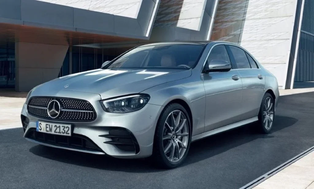 Mercedes-AMG E 53 4MATIC+ Eq (Hybrid) Sedan